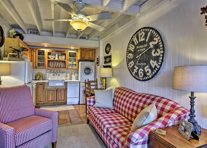 Altamonte Springs Home With Canoe On Lake Marion