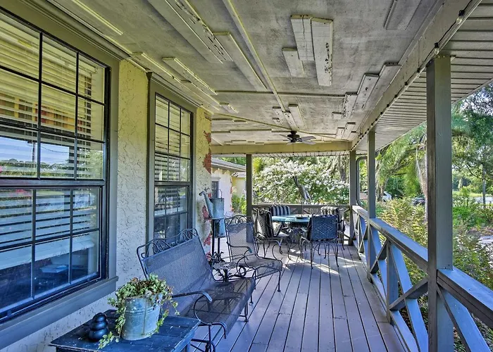 Altamonte Springs Home With Canoe On Lake Marion